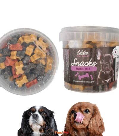 Pas se oblizuje dok drugi gleda EDDIE BONE MIX 200g poslastice za pse