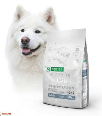 Nature’s Protection White Dog Large Breed – beli samojed pored pakovanja hrane